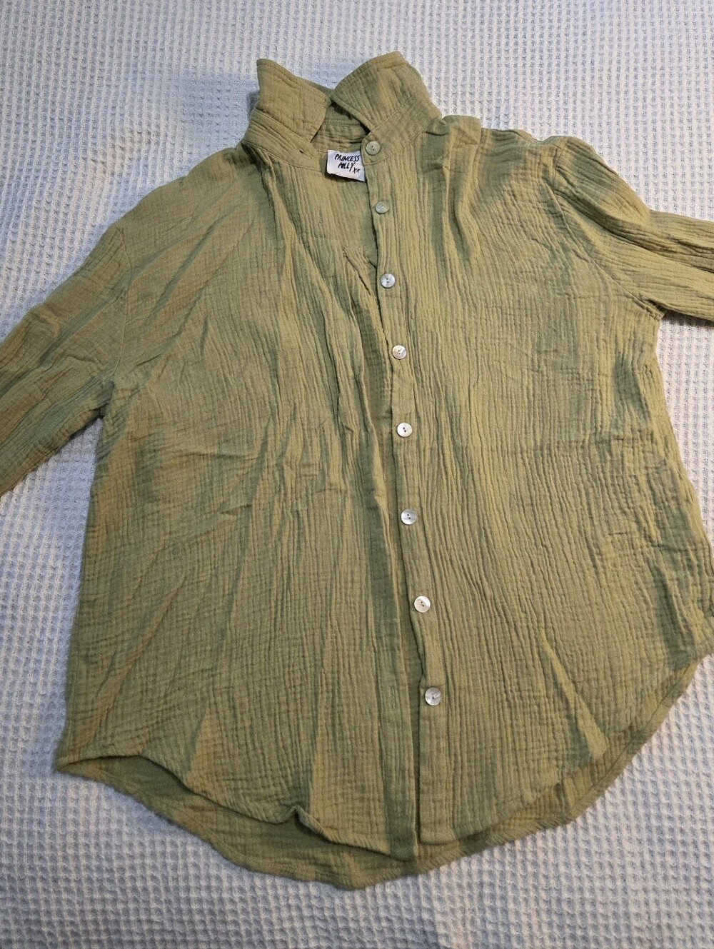 Princess Polly Button Up Size 2